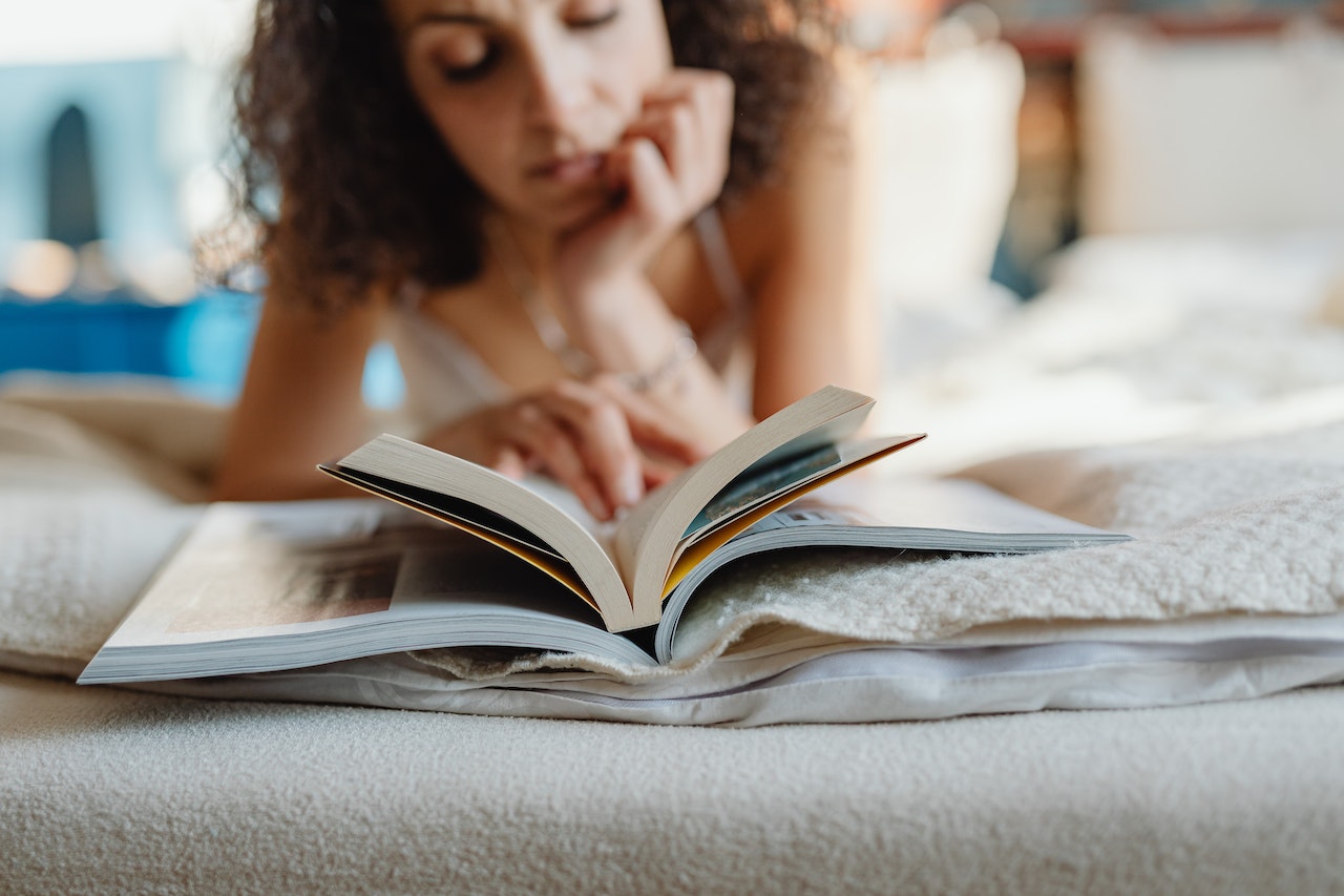 niña leyendo