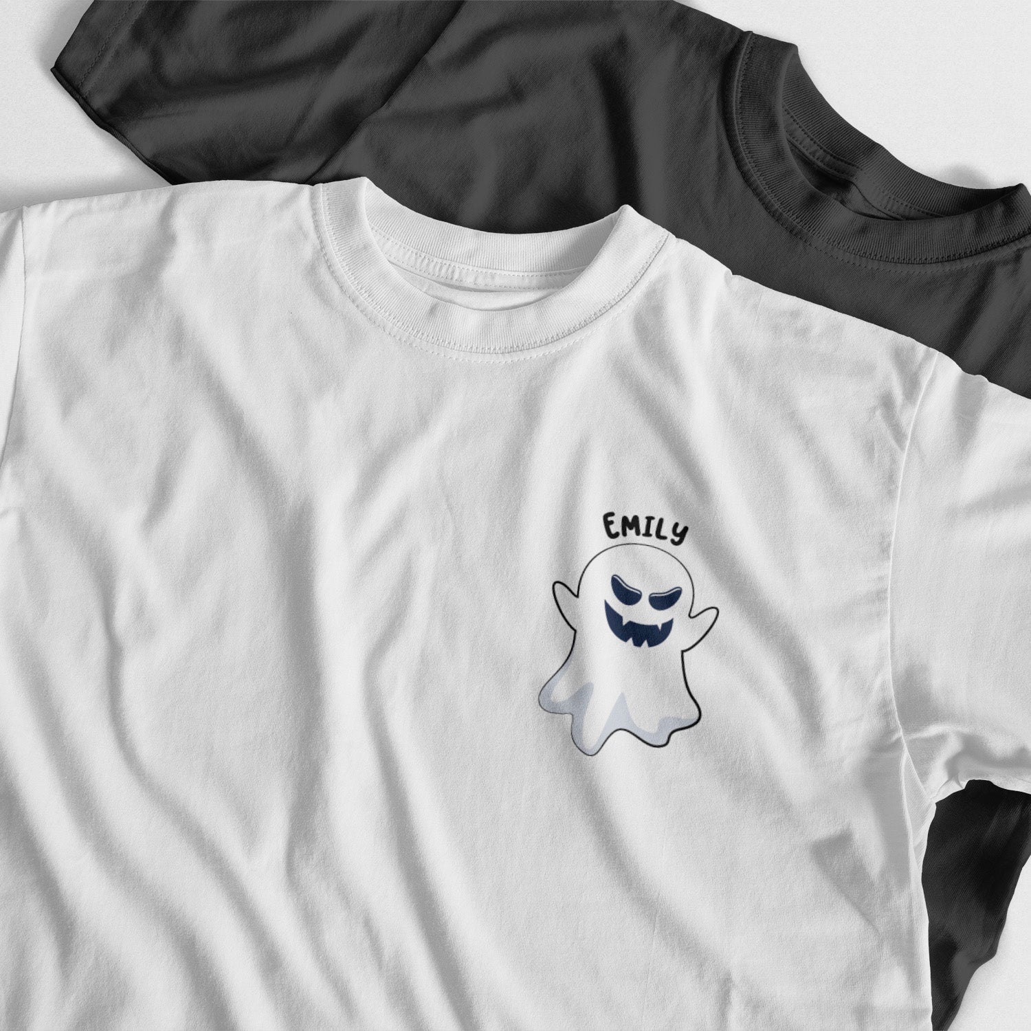 Camiseta Personalizada Con Fantasma Ilustrado Y Nombre