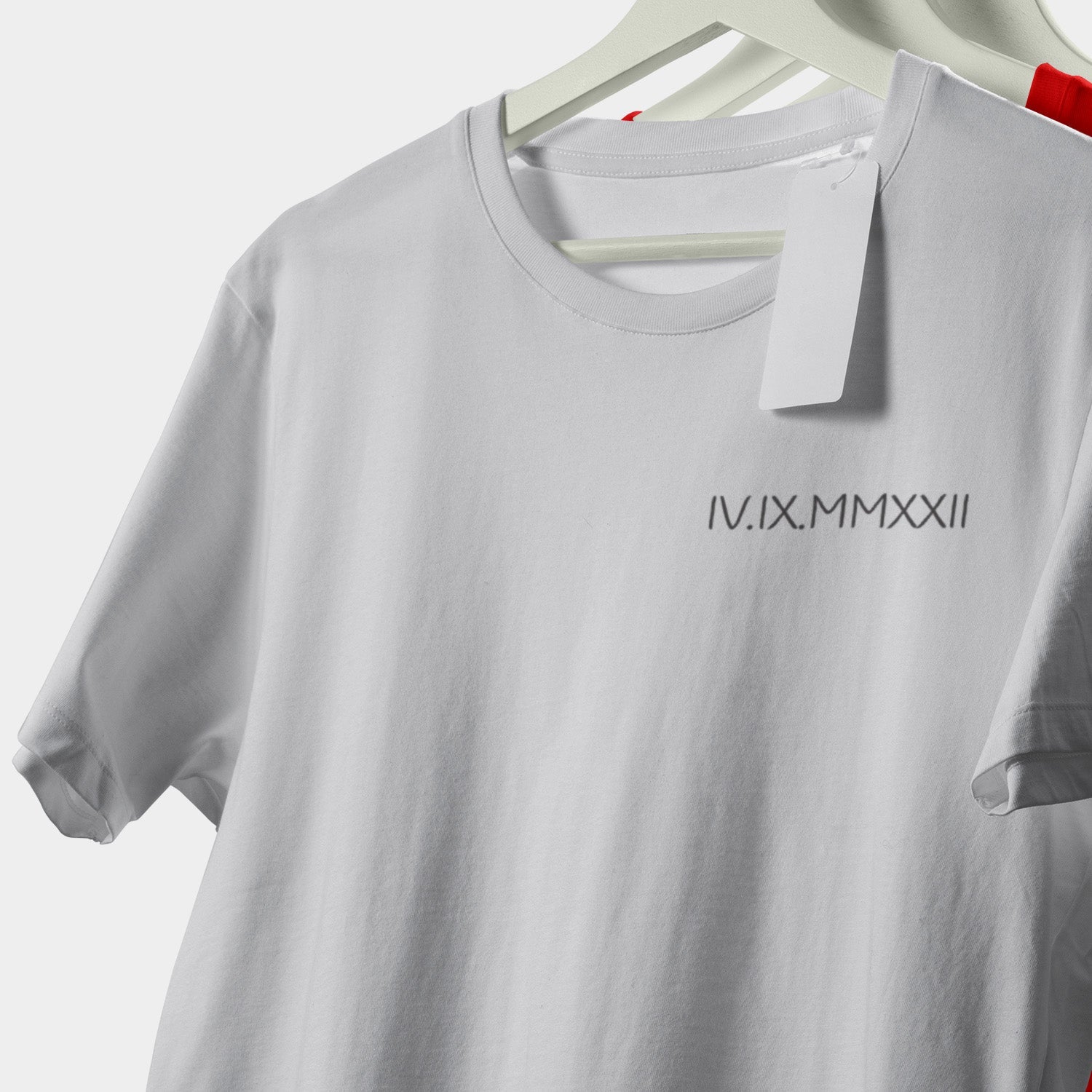 Camiseta Personalizada Bordada Con Números Romanos E Inicial