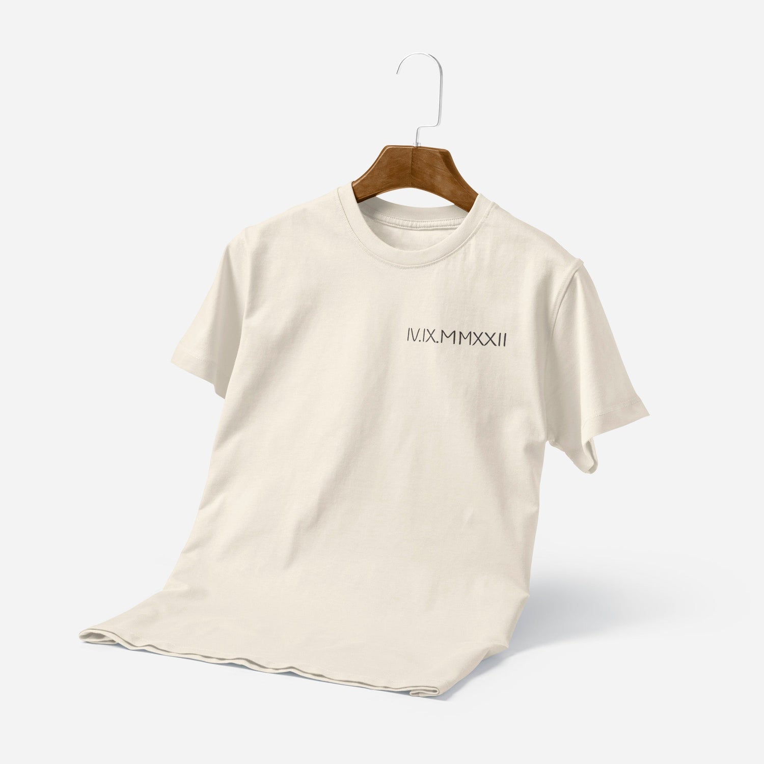 Camiseta Personalizada Bordada Con Números Romanos E Inicial